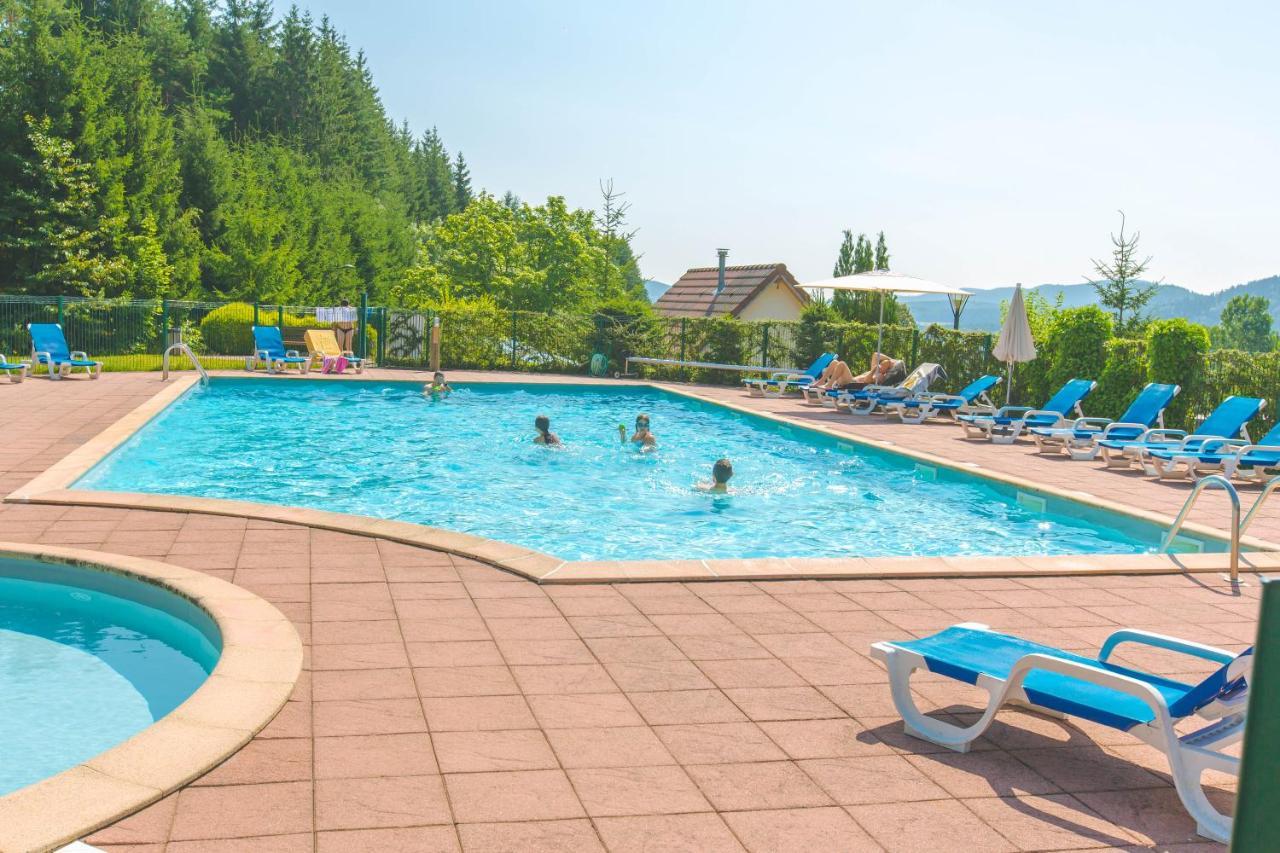 Отель Vvf Les Fontaines Des Vosges Saales Экстерьер фото